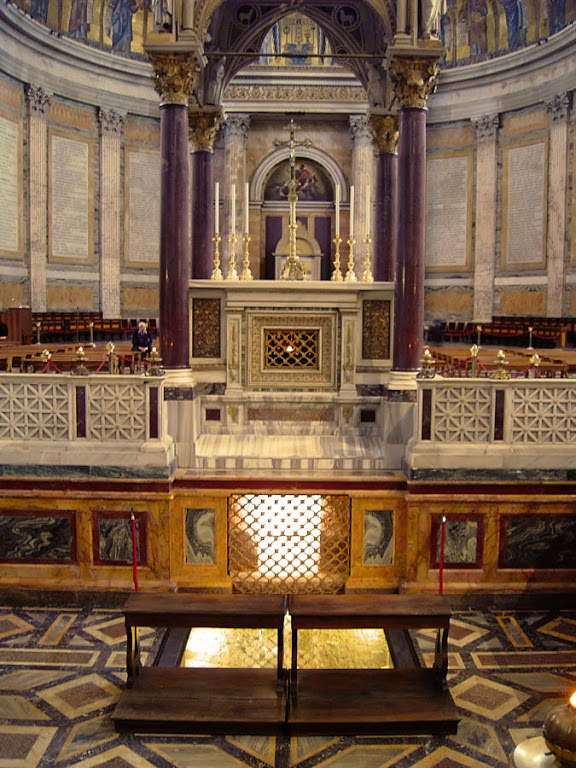 altar-tumulo-de-sao-paulo