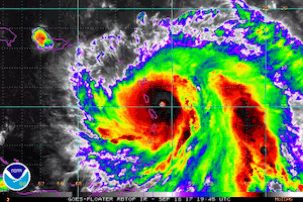 Imagens de satélite do furacão Maria.