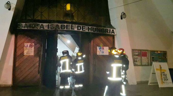 Paróquia Santa Isabel da Hungria, incendiada