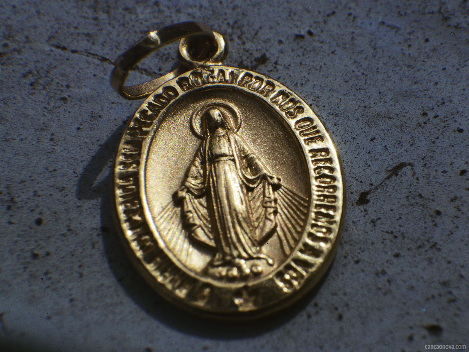 Medalha MIlagrosa de NOssa Senhora das Graças - significado